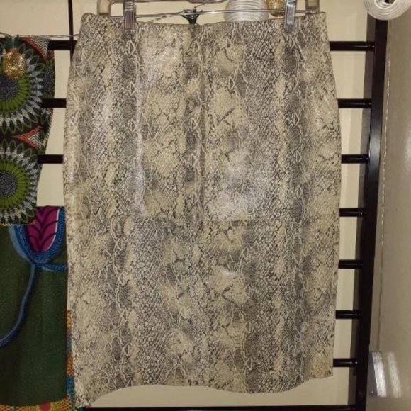 Spiegel Dresses & Skirts - Vintage reptile print leather size 10 skirt